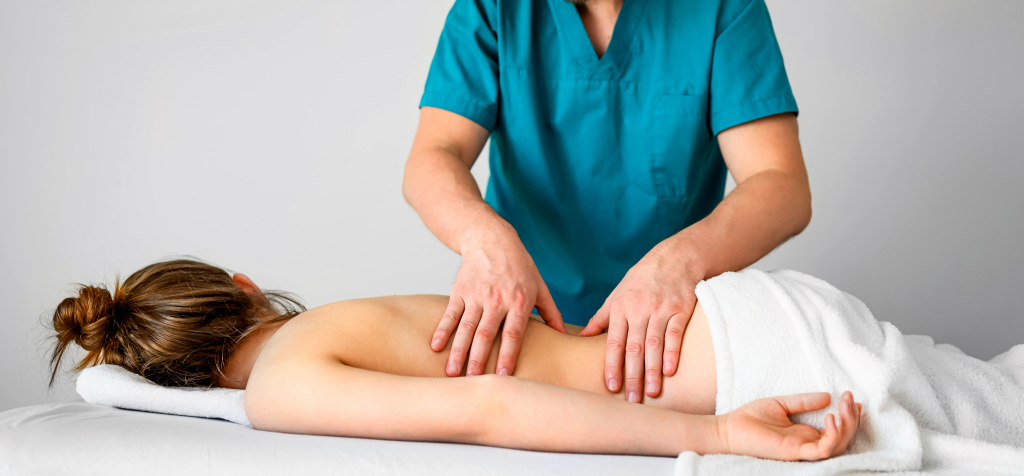 girl-medical-massage-lying-spa-clinic-salon-masseur-hands-doing-care-body-therapy-procedure-young-woman-wellness-relaxation.jpg